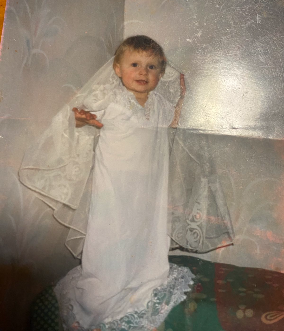 Анжела